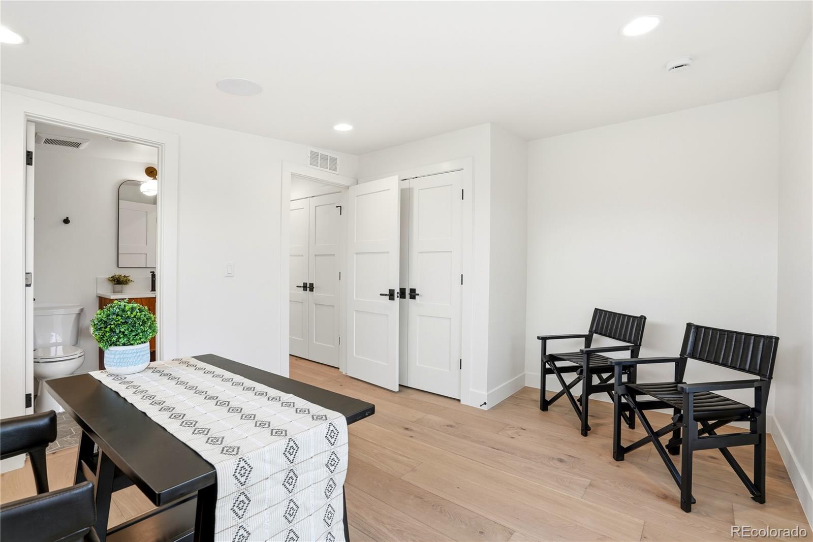 MLS Image #43 for 243 s emerson street,denver, Colorado