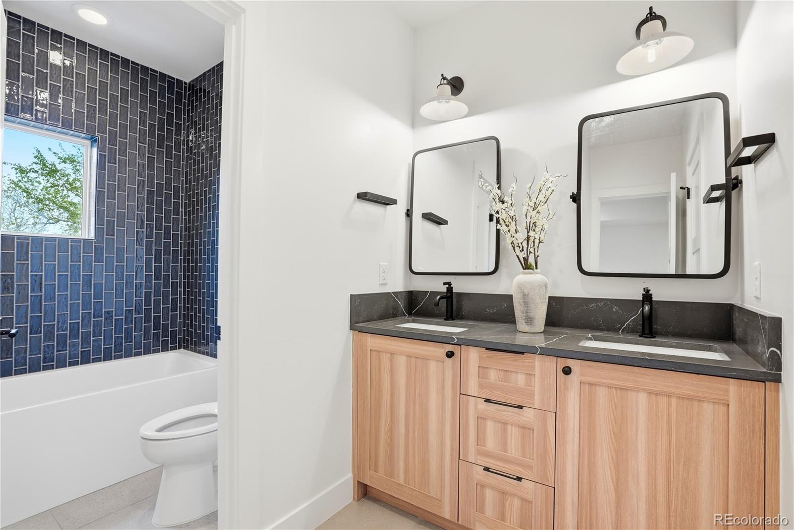 MLS Image #44 for 243 s emerson street,denver, Colorado