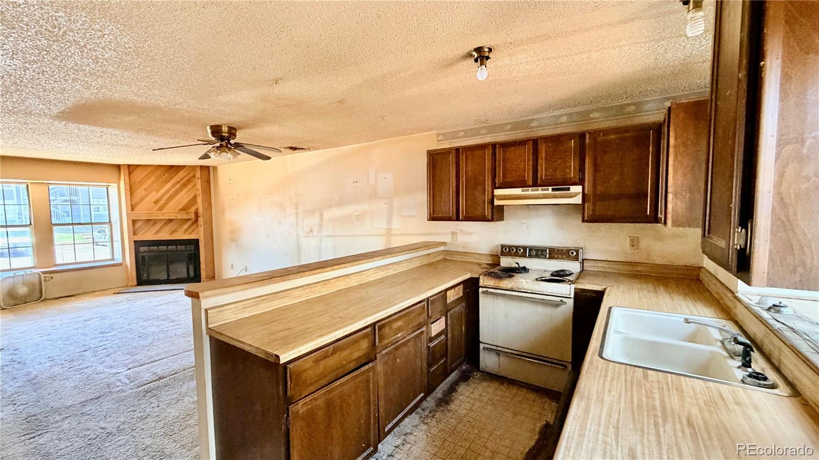 MLS Image #3 for 16923 e whitaker drive l,aurora, Colorado