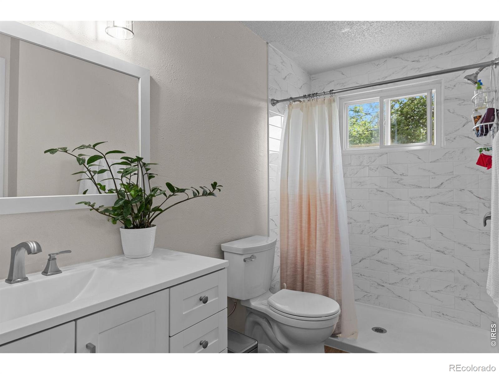 MLS Image #18 for 927 e 4th avenue,longmont, Colorado