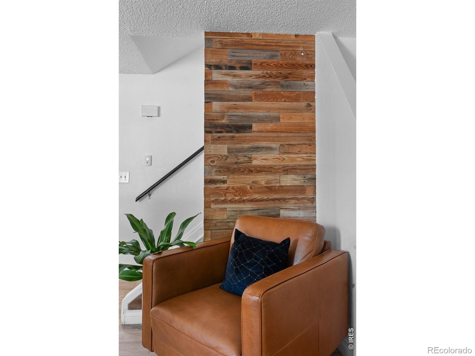 MLS Image #22 for 927 e 4th avenue,longmont, Colorado