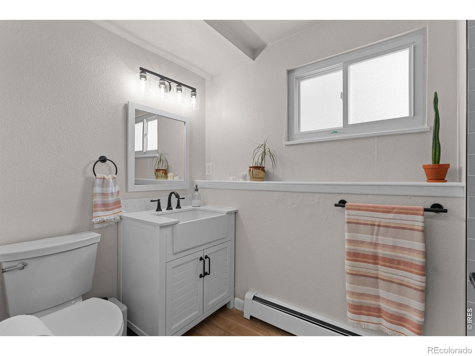MLS Image #23 for 927 e 4th avenue,longmont, Colorado