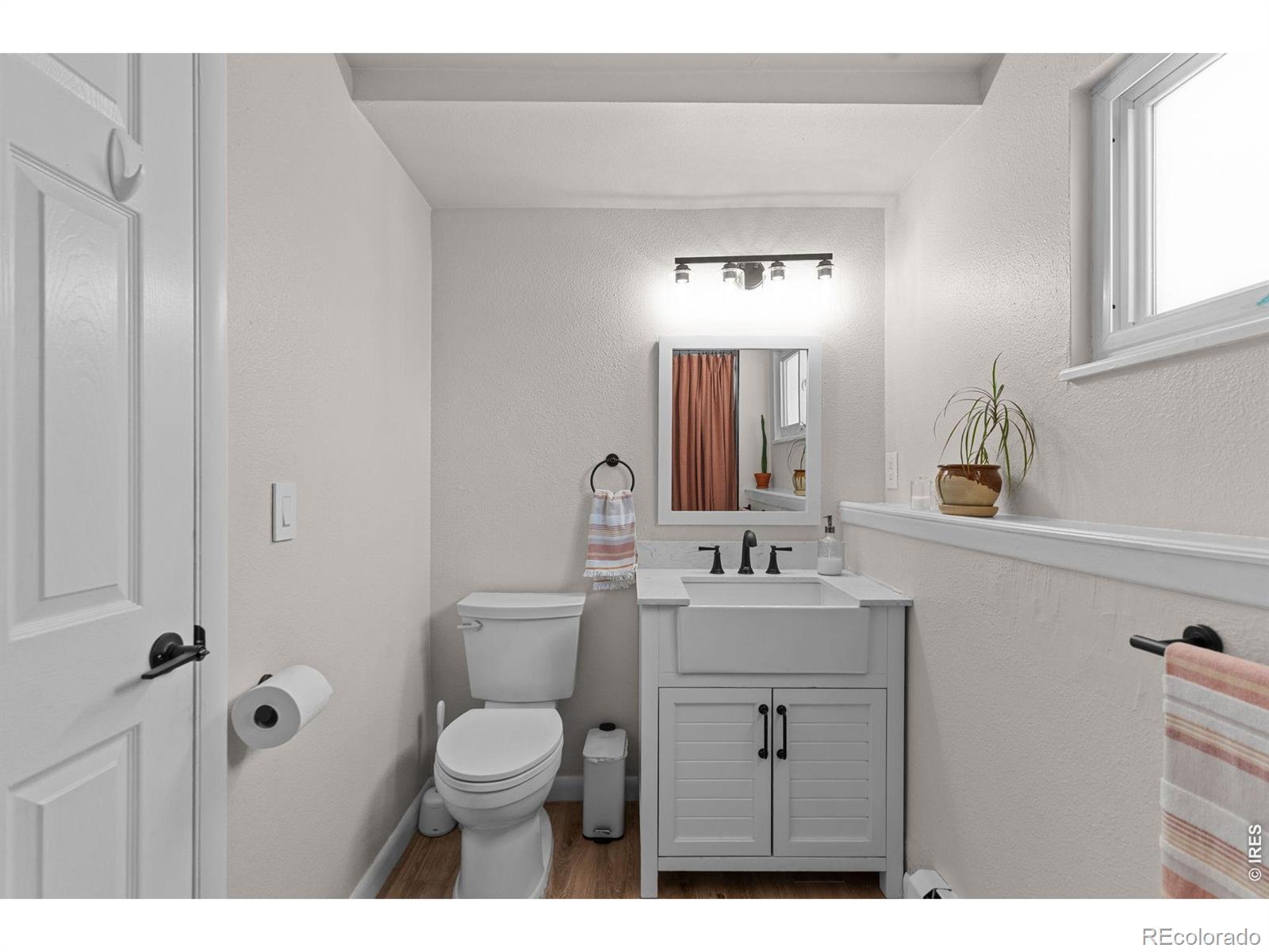 MLS Image #24 for 927 e 4th avenue,longmont, Colorado