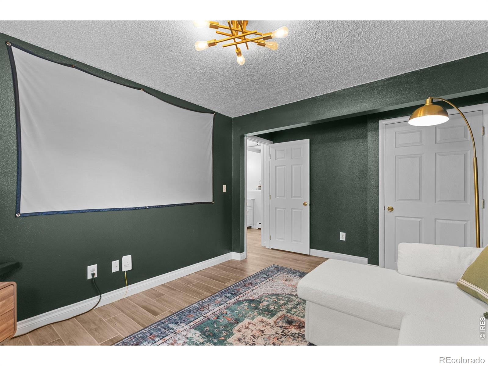 MLS Image #30 for 927 e 4th avenue,longmont, Colorado