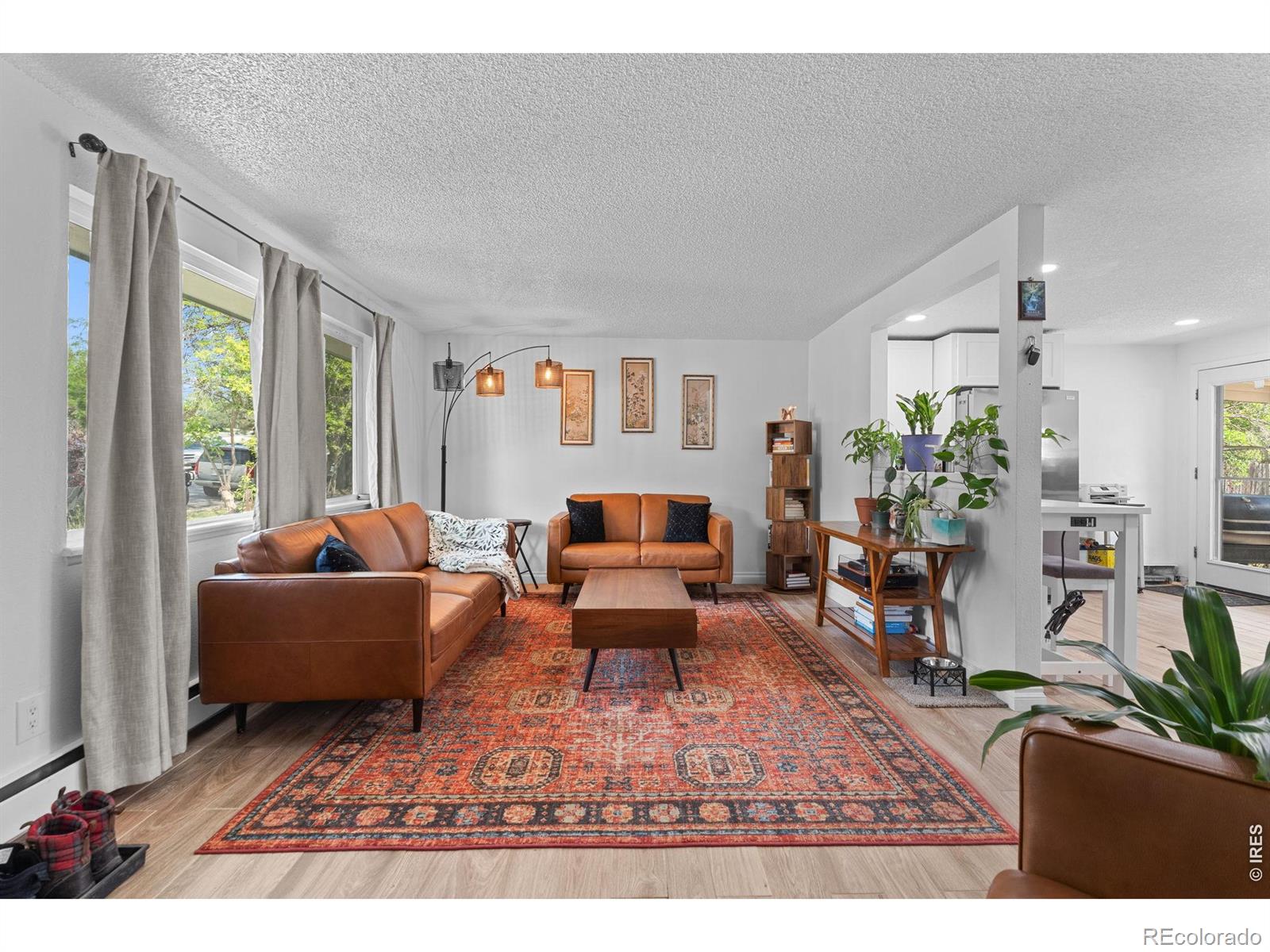 MLS Image #8 for 927 e 4th avenue,longmont, Colorado
