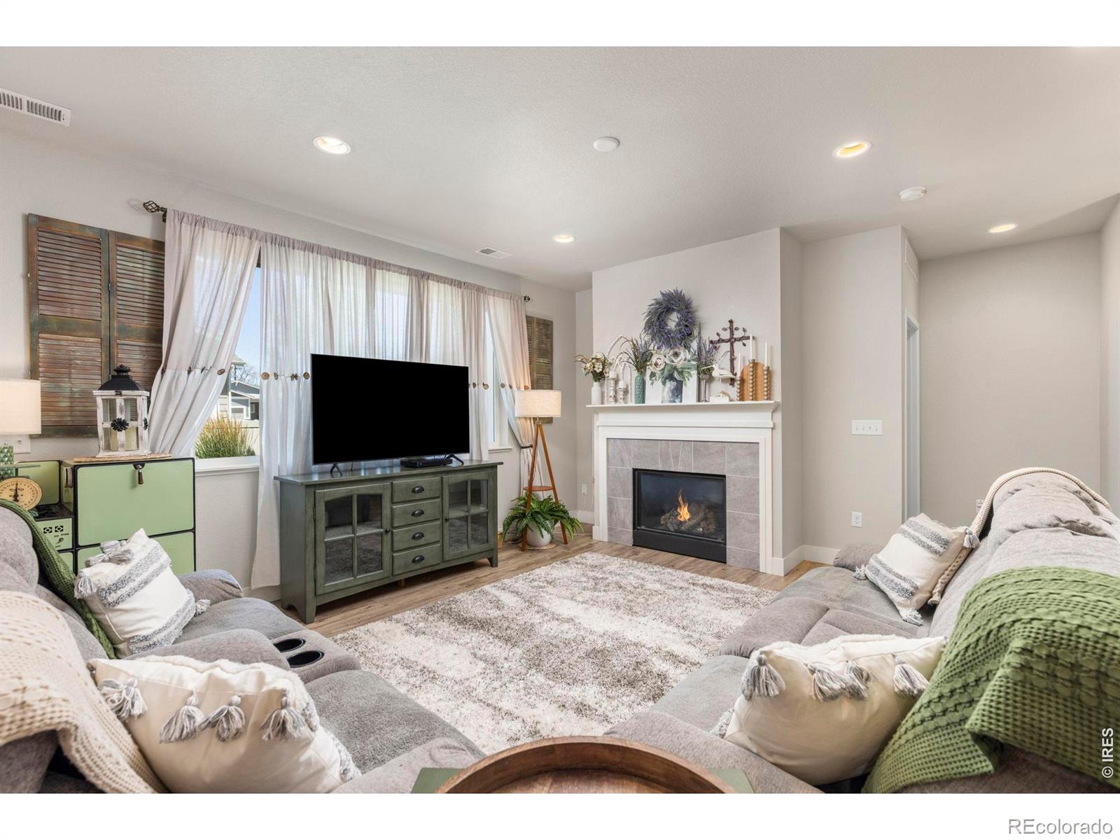 MLS Image #11 for 3836  sweetgum street,wellington, Colorado