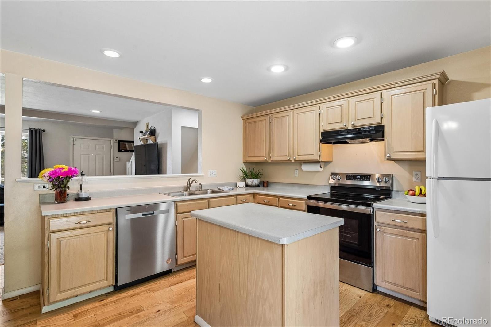 MLS Image #7 for 5793 w 75th avenue,arvada, Colorado