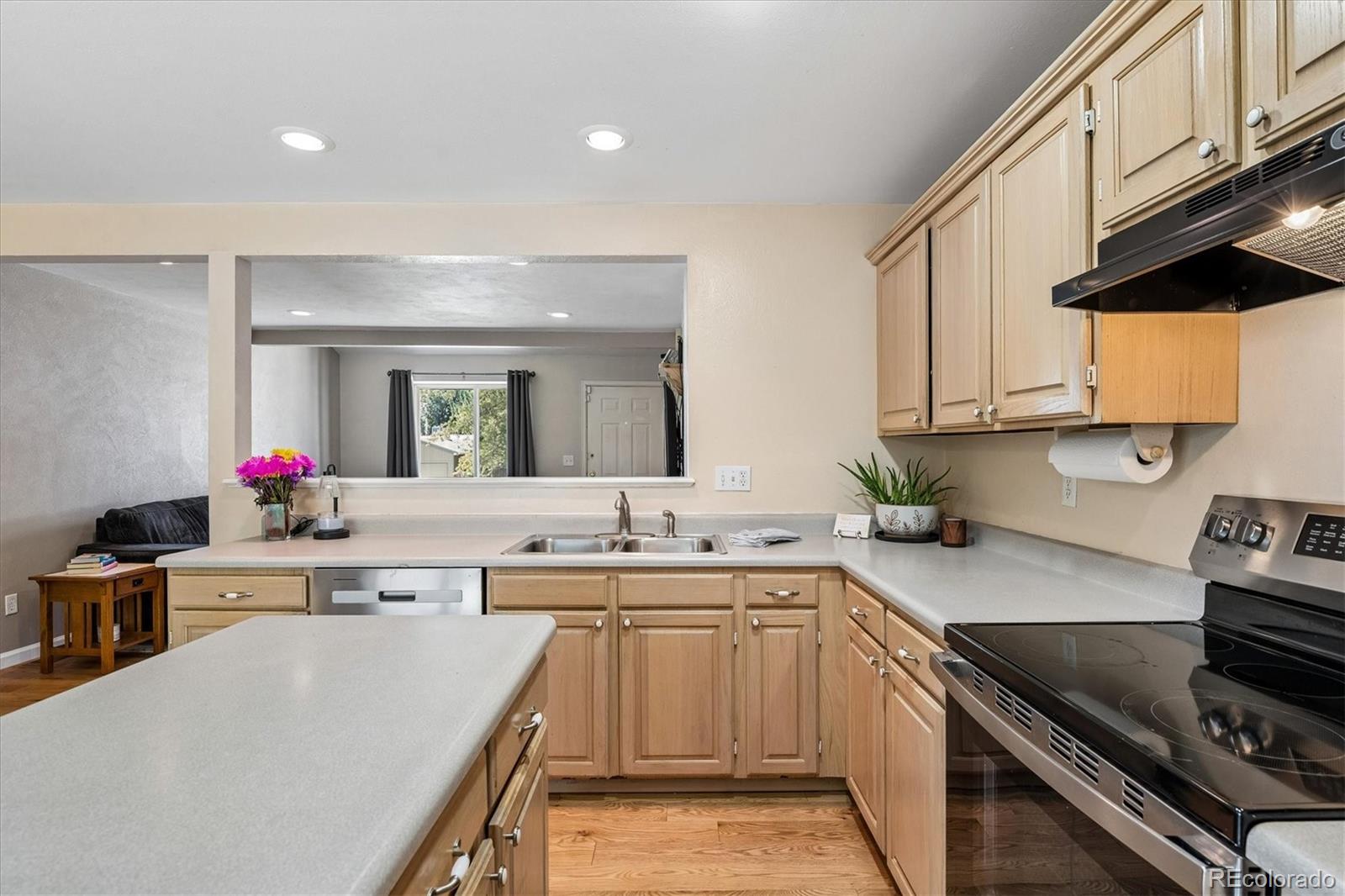 MLS Image #8 for 5793 w 75th avenue,arvada, Colorado