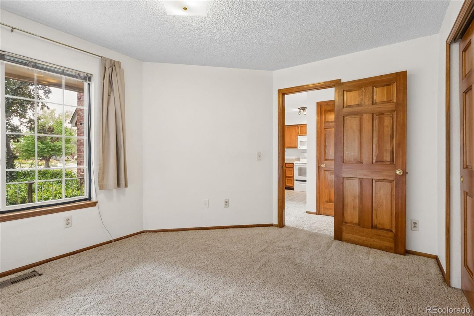 MLS Image #14 for 13883 e lehigh avenue a,aurora, Colorado