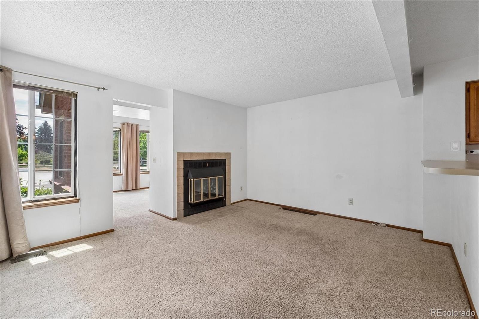 MLS Image #4 for 13883 e lehigh avenue a,aurora, Colorado