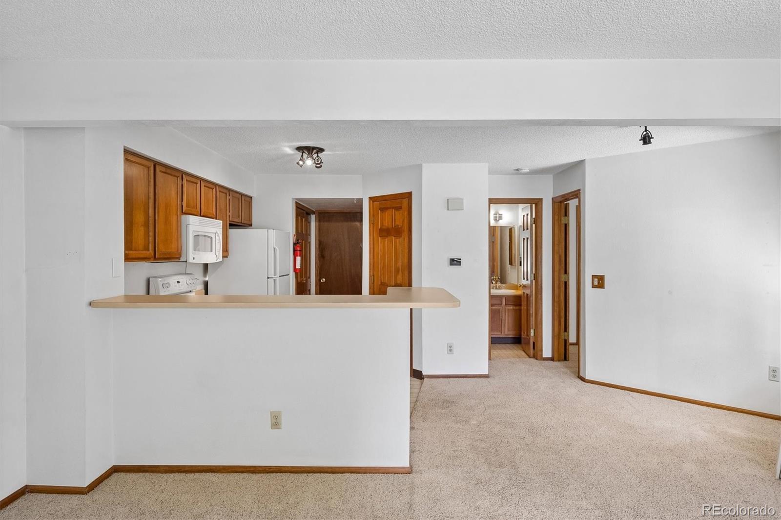 MLS Image #8 for 13883 e lehigh avenue a,aurora, Colorado