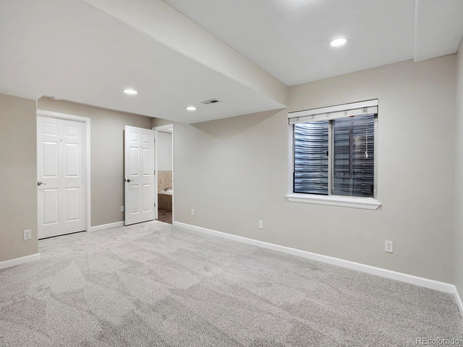 MLS Image #20 for 2238 s waco court,aurora, Colorado