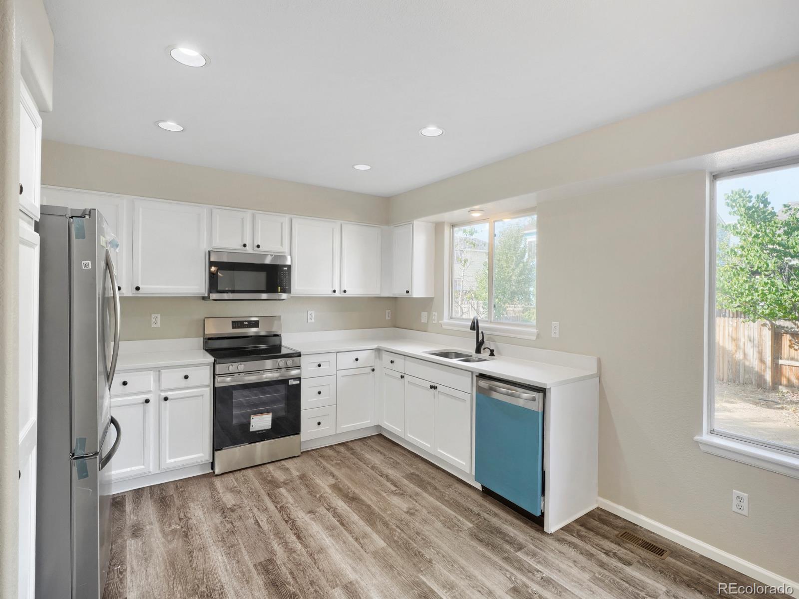 MLS Image #5 for 2238 s waco court,aurora, Colorado