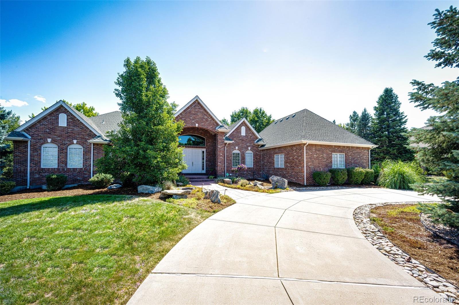 MLS Image #2 for 4238 s dearborn court,aurora, Colorado