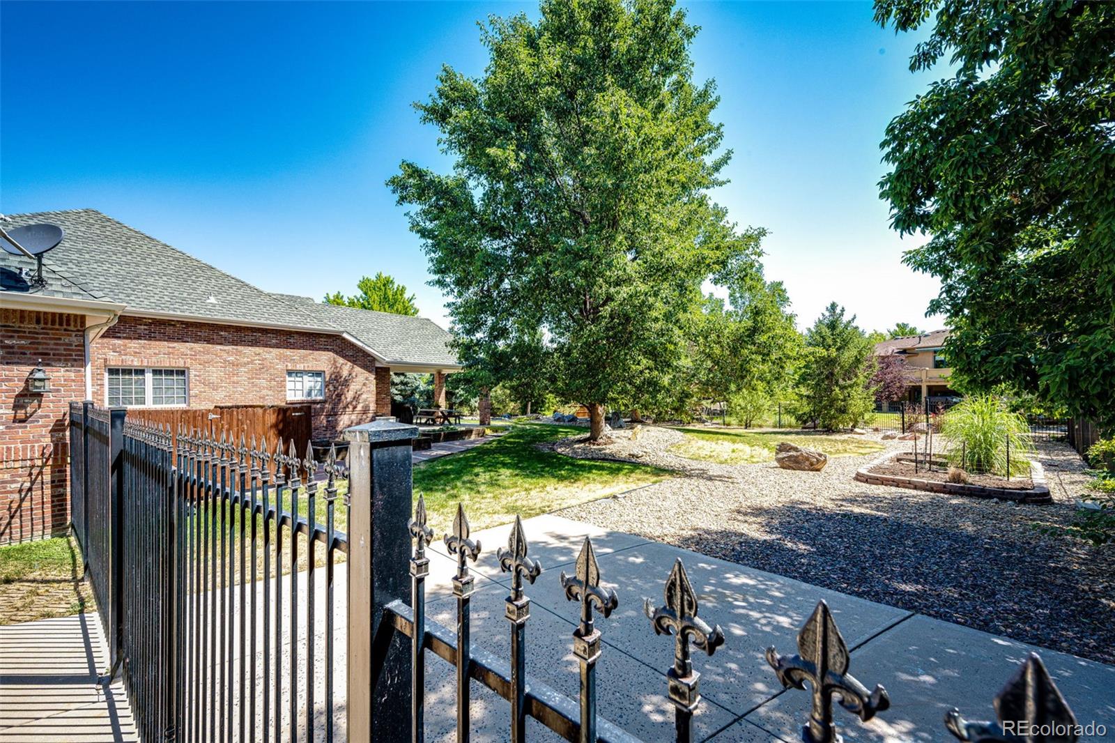 MLS Image #36 for 4238 s dearborn court,aurora, Colorado