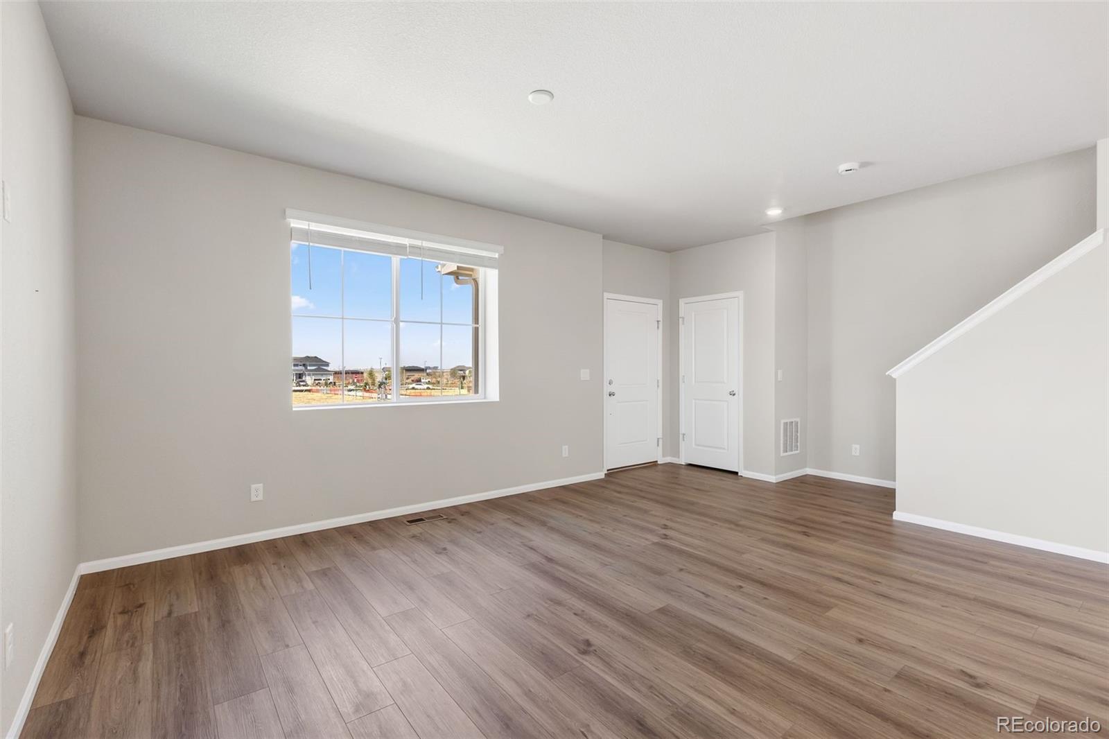 MLS Image #12 for 24116 e 53rd drive,aurora, Colorado