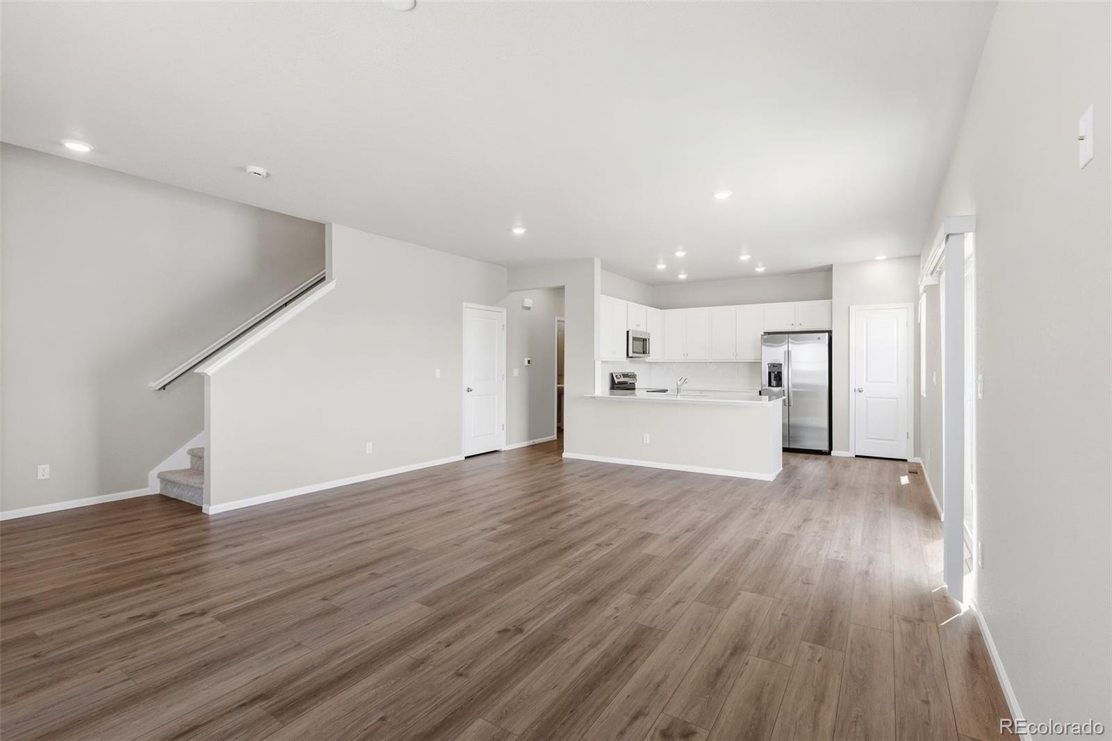 MLS Image #15 for 24116 e 53rd drive,aurora, Colorado