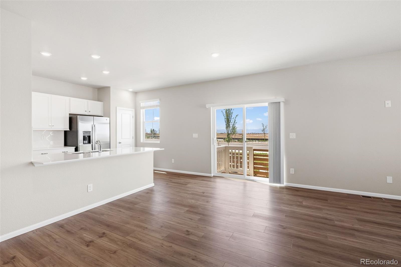 MLS Image #18 for 24116 e 53rd drive,aurora, Colorado