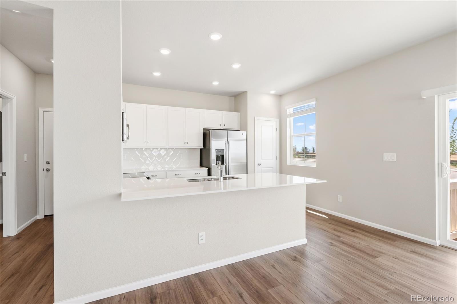 MLS Image #19 for 24116 e 53rd drive,aurora, Colorado