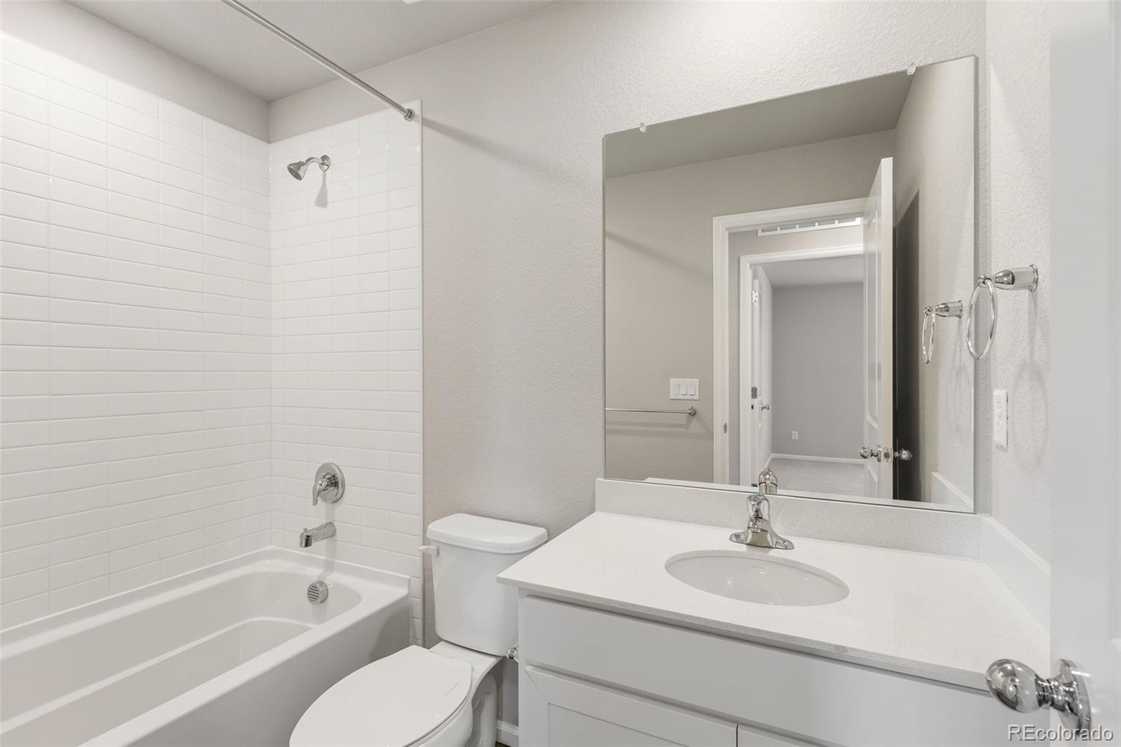 MLS Image #33 for 24116 e 53rd drive,aurora, Colorado