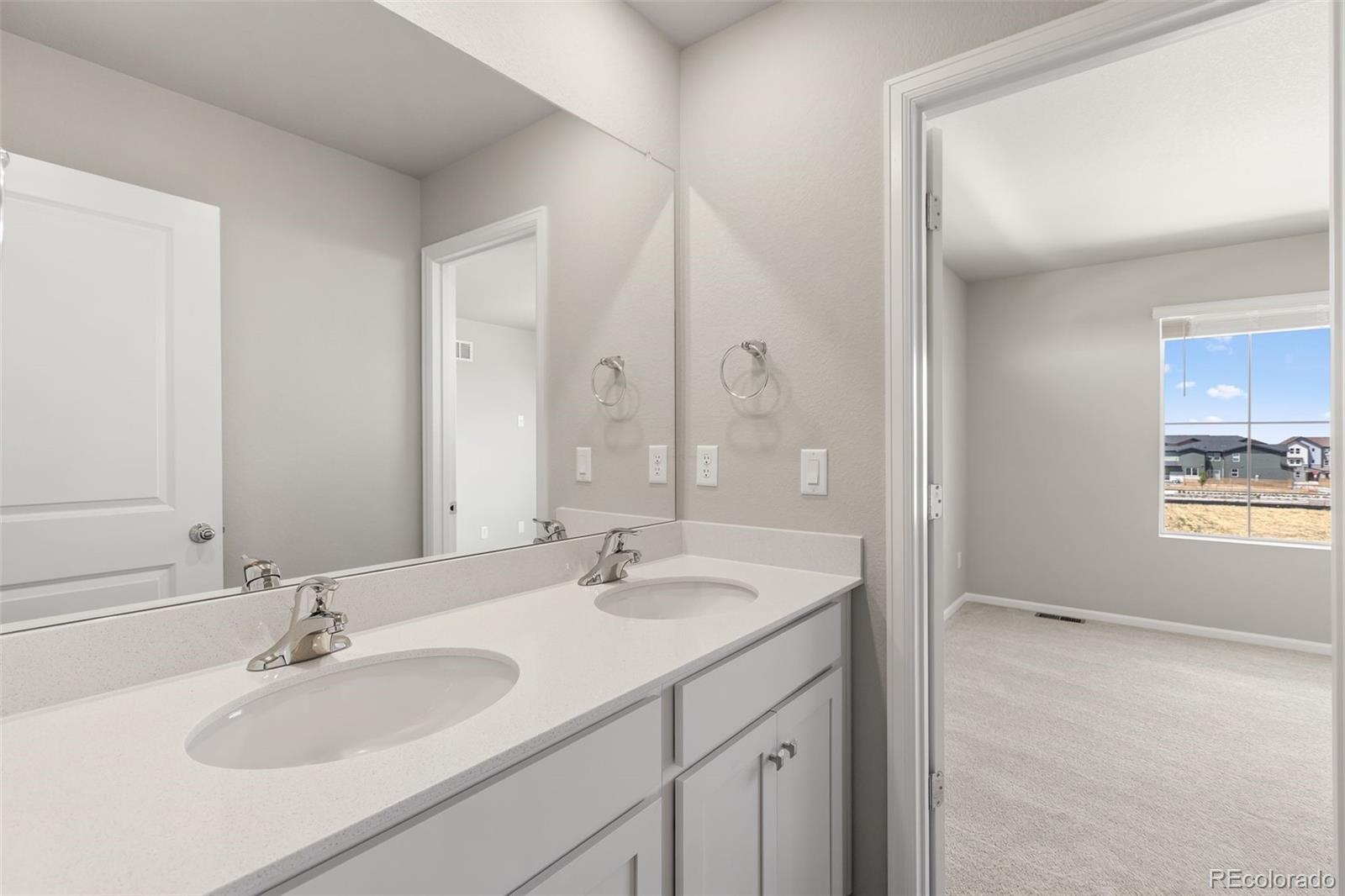 MLS Image #43 for 24116 e 53rd drive,aurora, Colorado