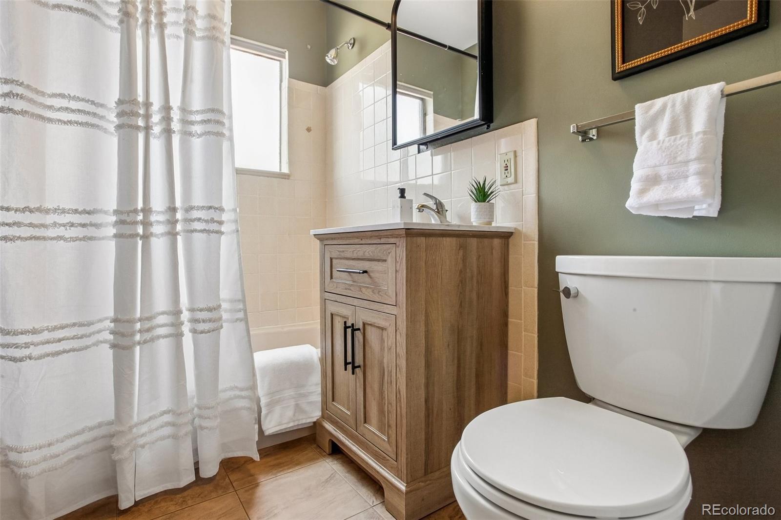 MLS Image #13 for 6704 e vassar avenue,denver, Colorado