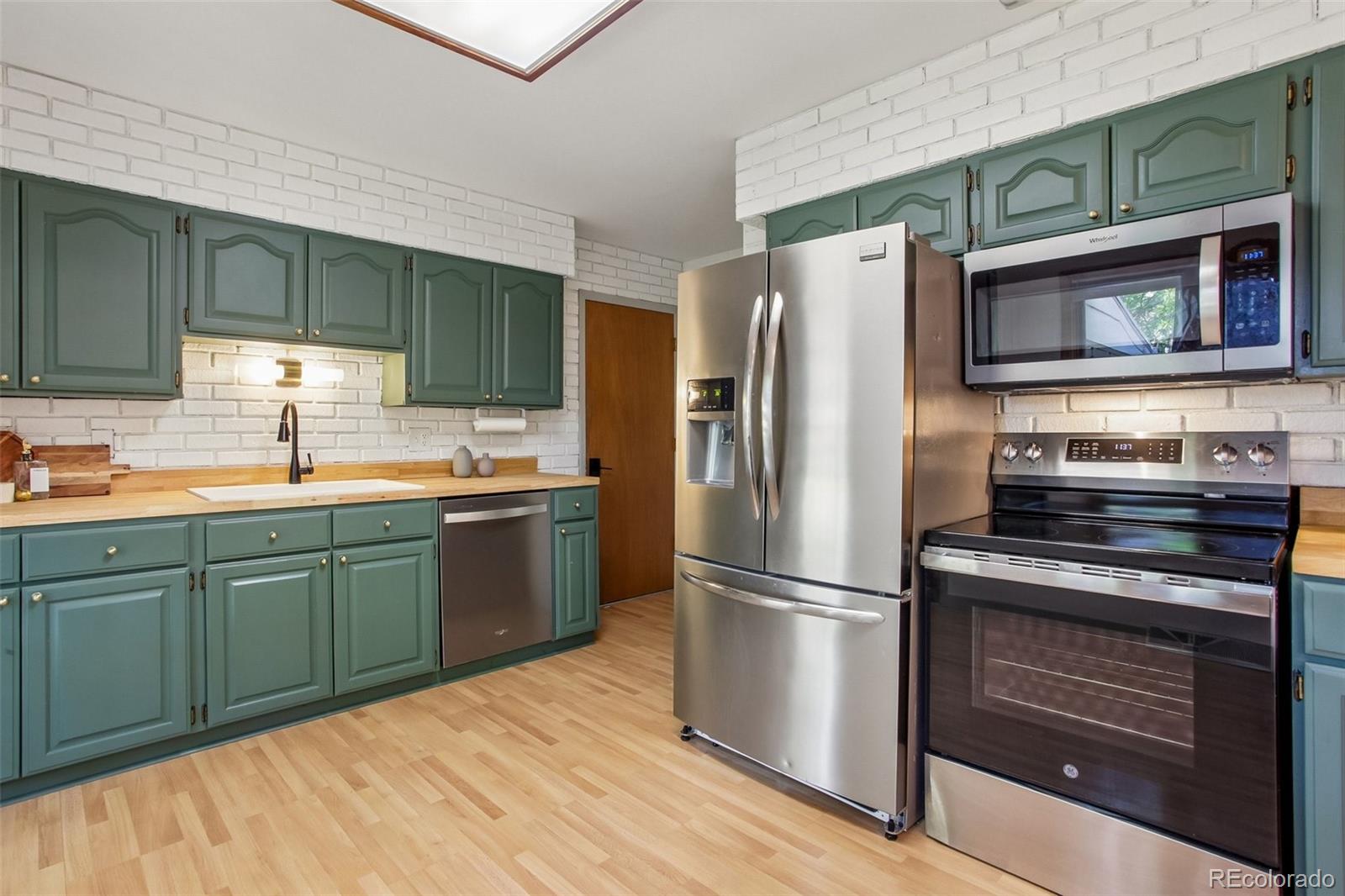 MLS Image #6 for 6704 e vassar avenue,denver, Colorado