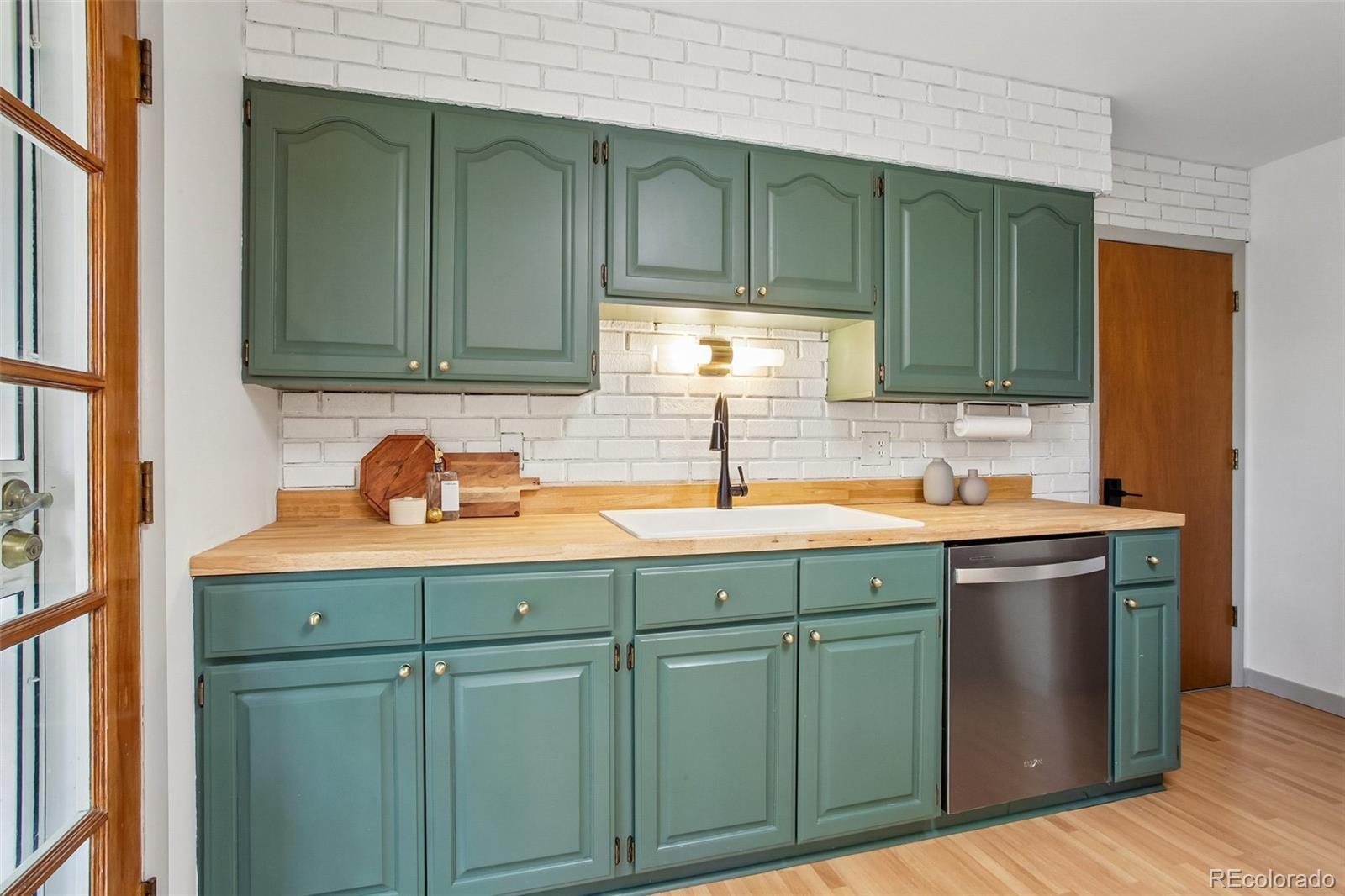 MLS Image #8 for 6704 e vassar avenue,denver, Colorado