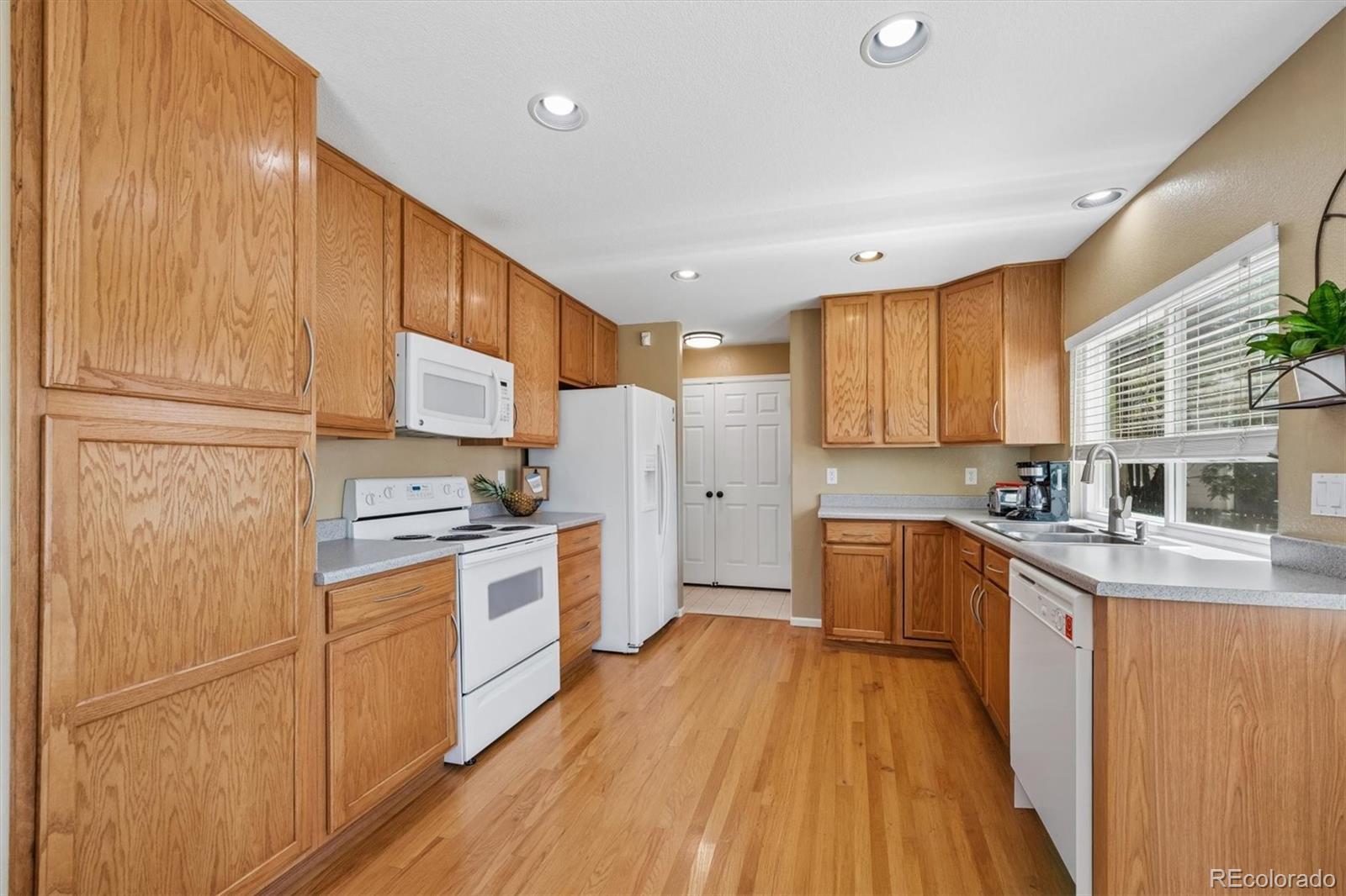 MLS Image #9 for 2805 s walden way,aurora, Colorado