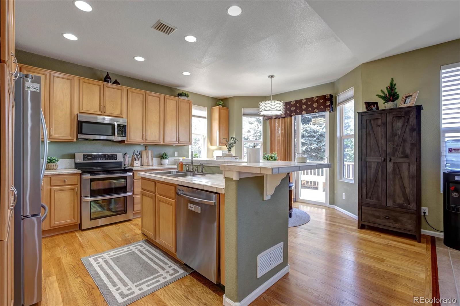 MLS Image #13 for 2420 s fundy circle,aurora, Colorado
