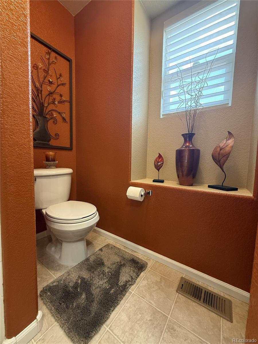MLS Image #32 for 2420 s fundy circle,aurora, Colorado