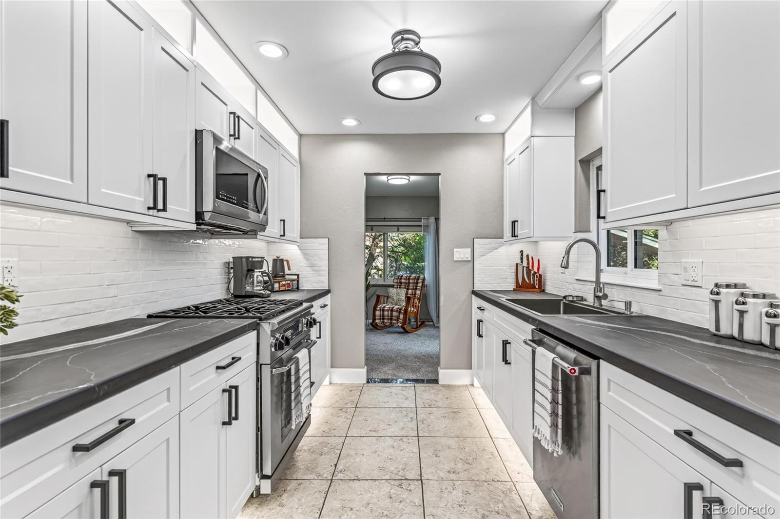 MLS Image #7 for 11199 e wesley avenue,aurora, Colorado