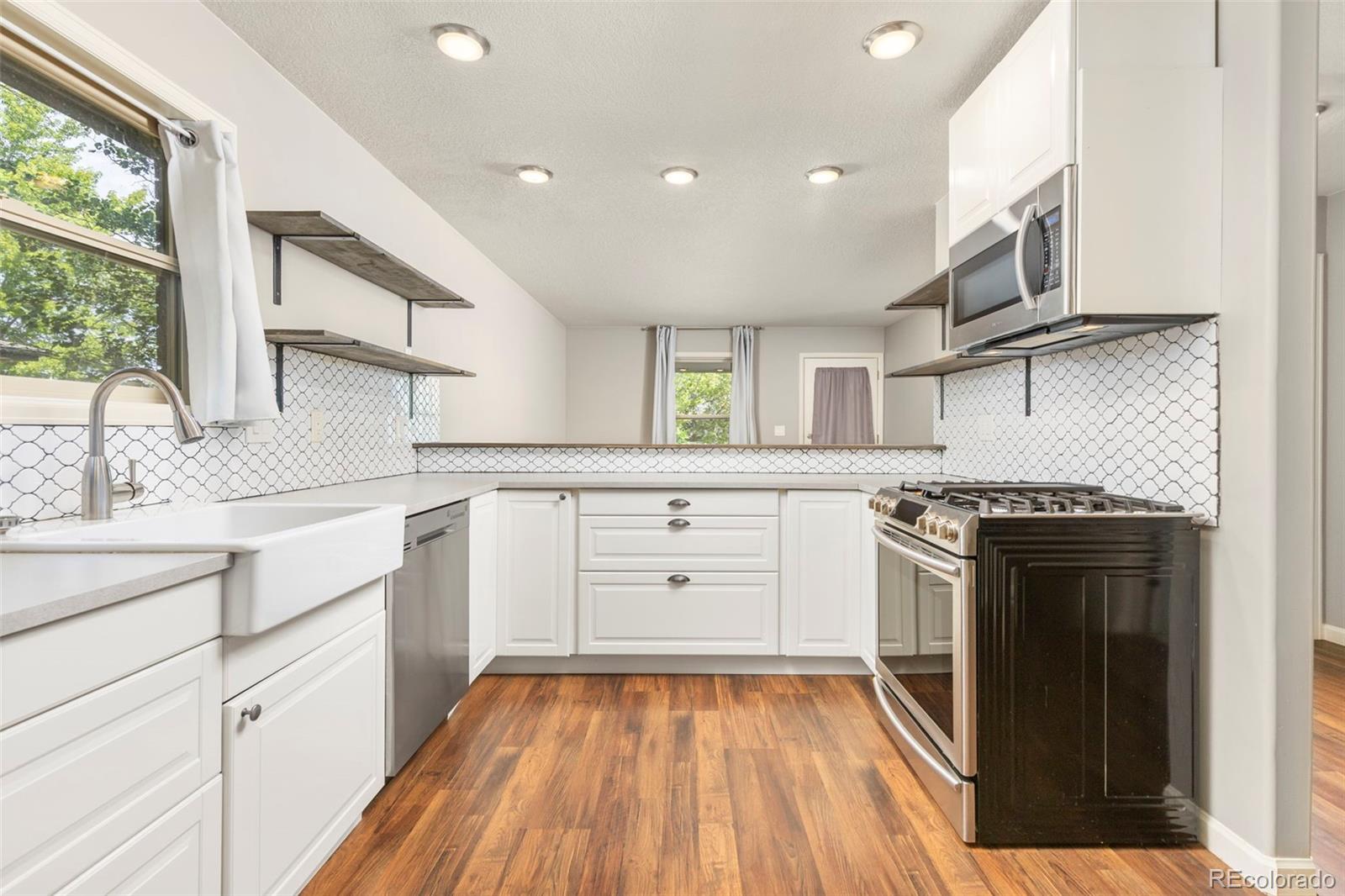 MLS Image #10 for 203 e colorado avenue,berthoud, Colorado