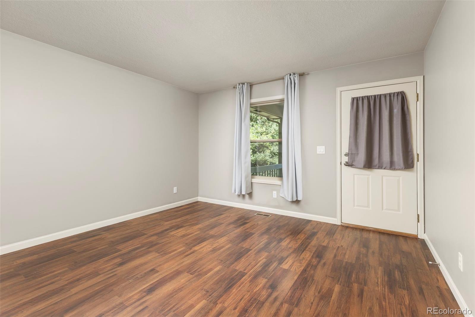 MLS Image #6 for 203 e colorado avenue,berthoud, Colorado