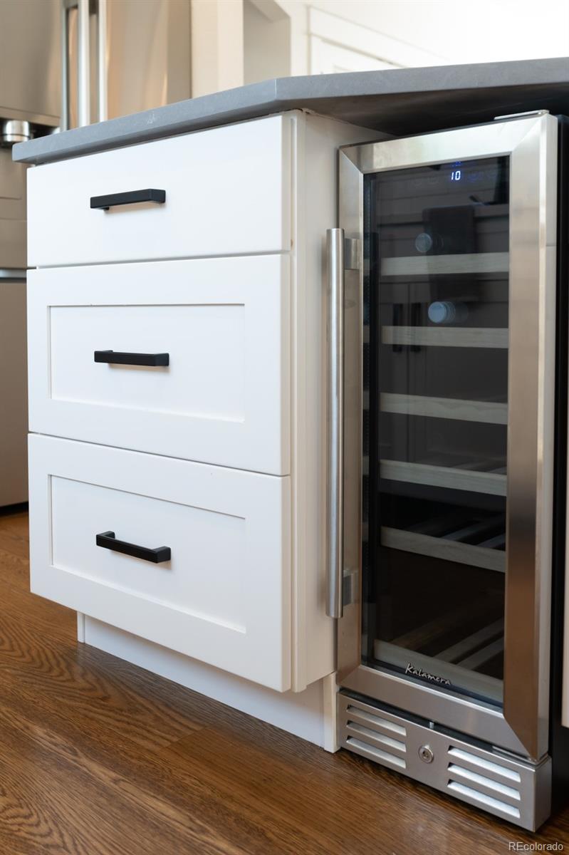 MLS Image #10 for 2330 w scott place,denver, Colorado