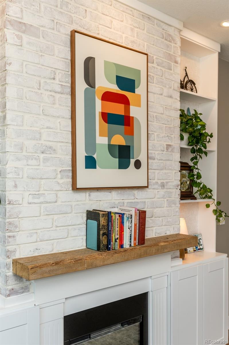 MLS Image #4 for 2330 w scott place,denver, Colorado