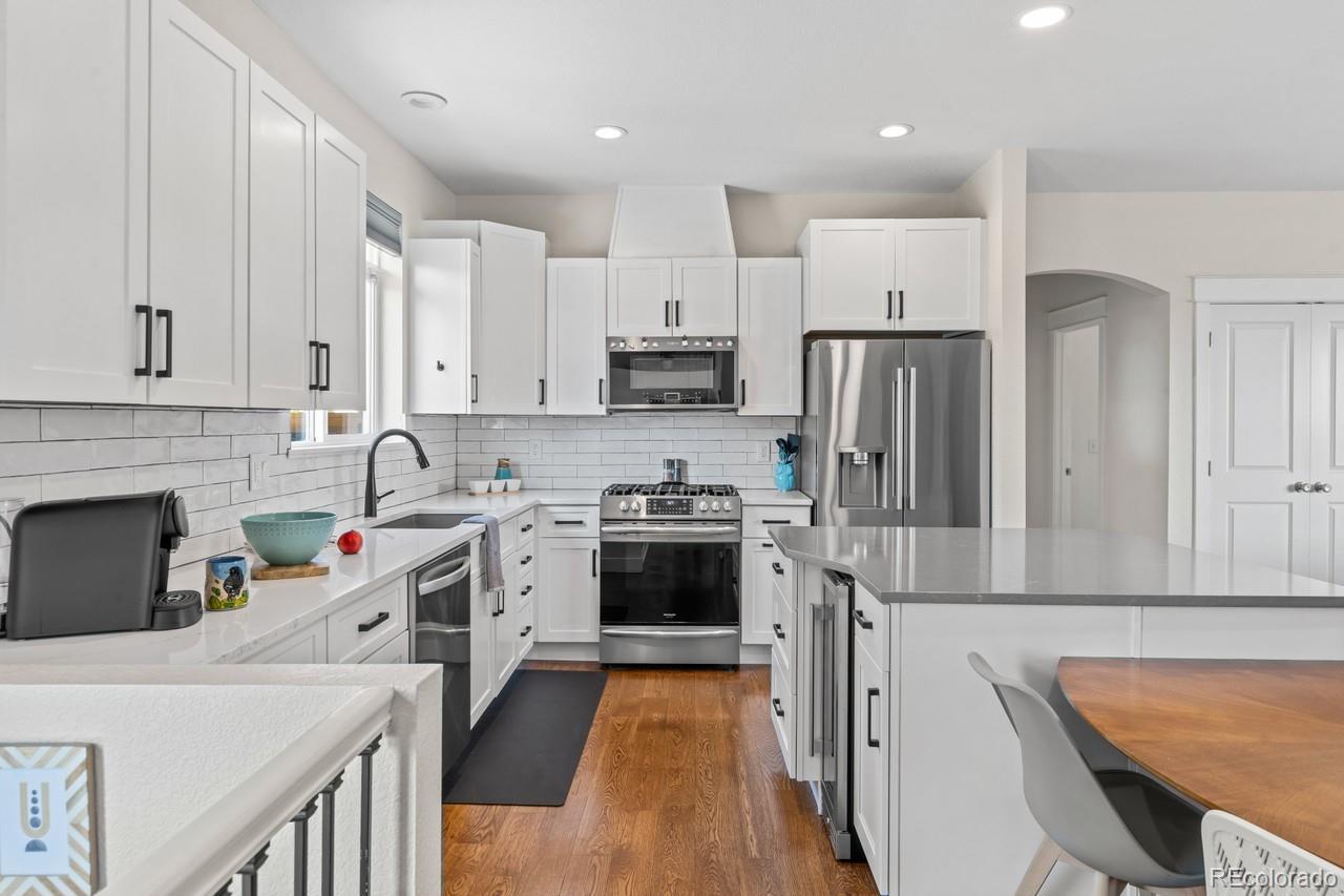 MLS Image #7 for 2330 w scott place,denver, Colorado