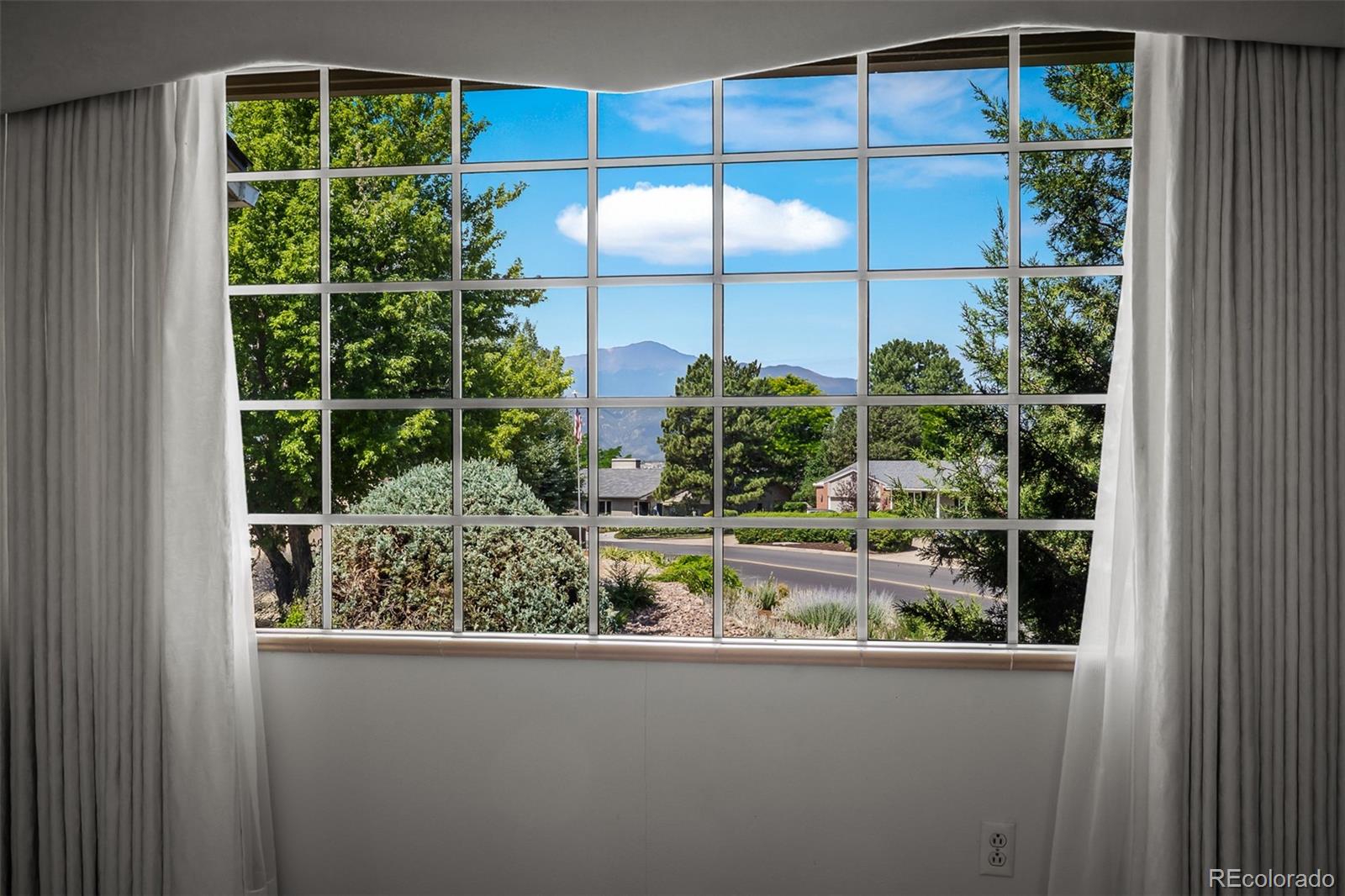 MLS Image #4 for 3135  lees lane,colorado springs, Colorado