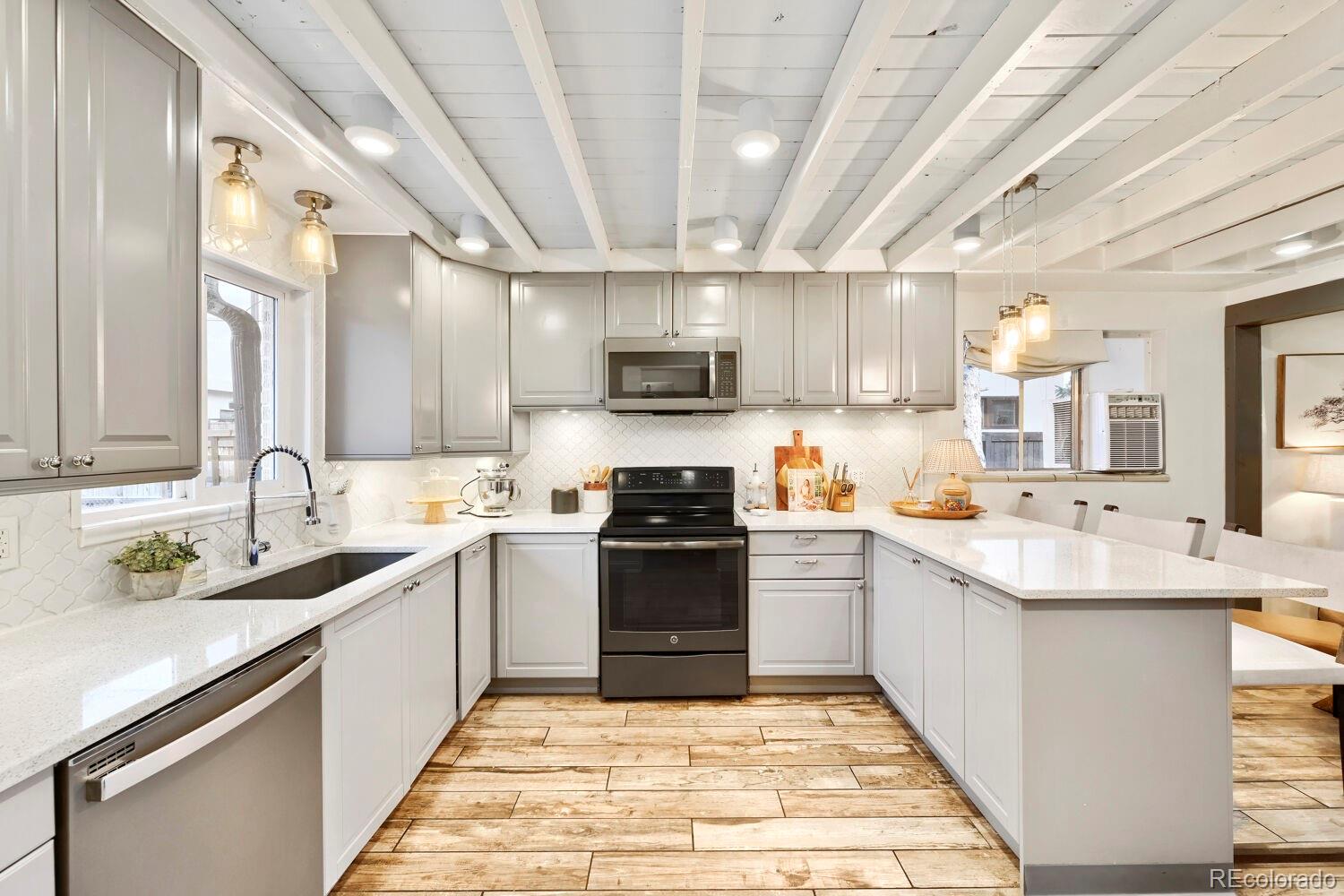MLS Image #14 for 2124  perry street,denver, Colorado