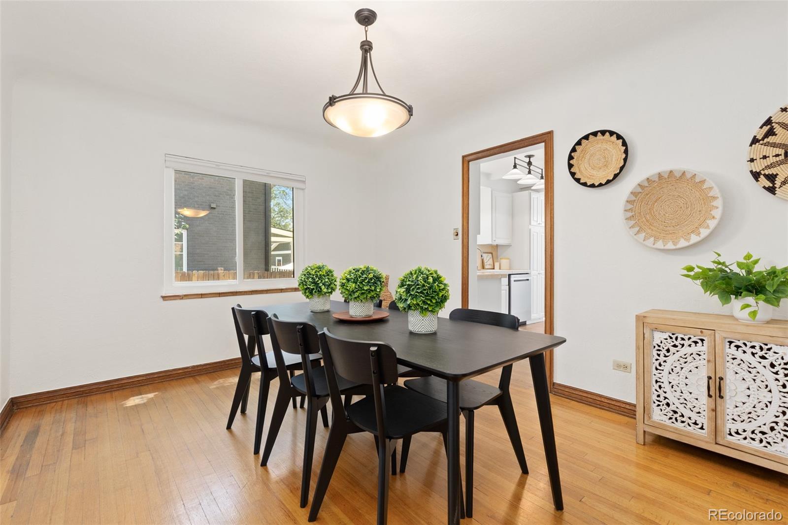 MLS Image #11 for 2315  jasmine street,denver, Colorado