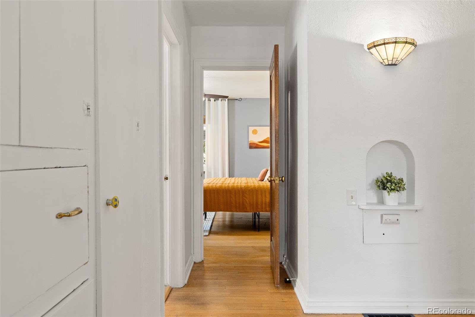 MLS Image #19 for 2315  jasmine street,denver, Colorado