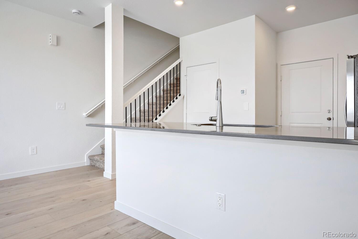MLS Image #7 for 402 n bersshine court,watkins, Colorado