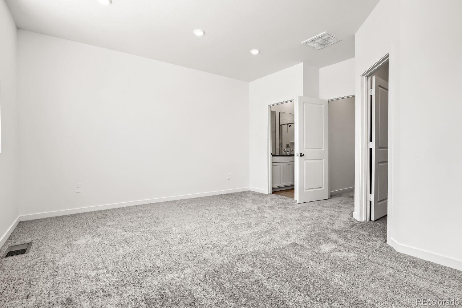MLS Image #9 for 402 n bersshine court,watkins, Colorado
