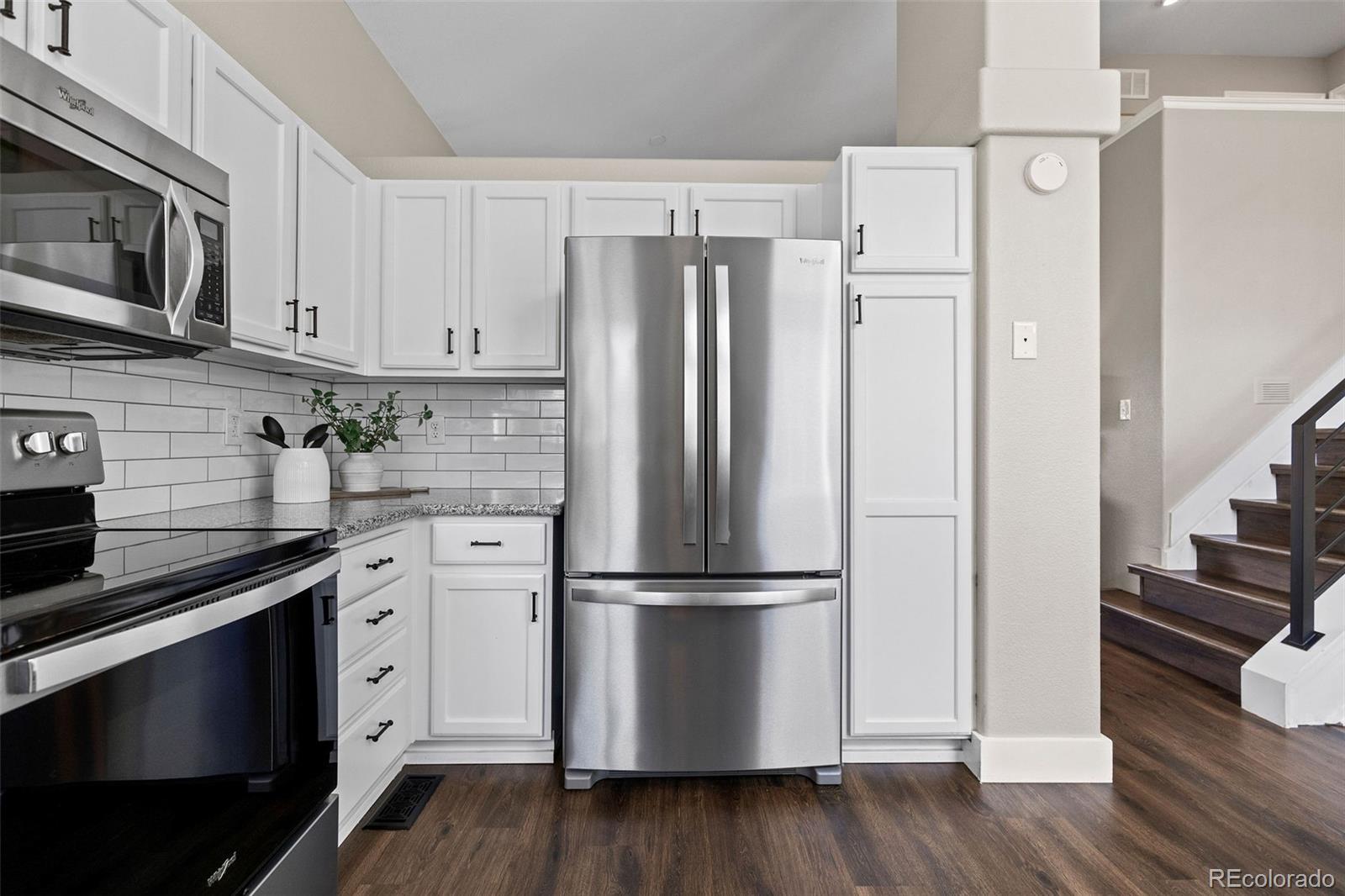 MLS Image #11 for 9138 e kansas avenue,denver, Colorado