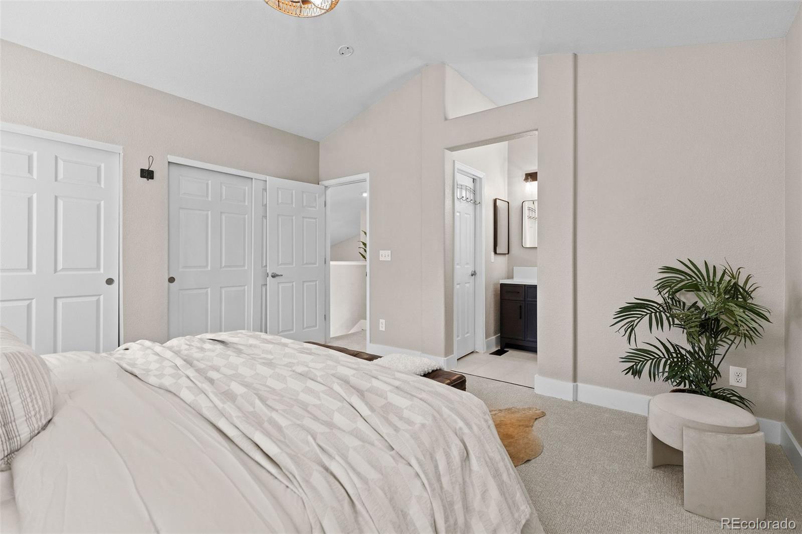 MLS Image #18 for 9138 e kansas avenue,denver, Colorado