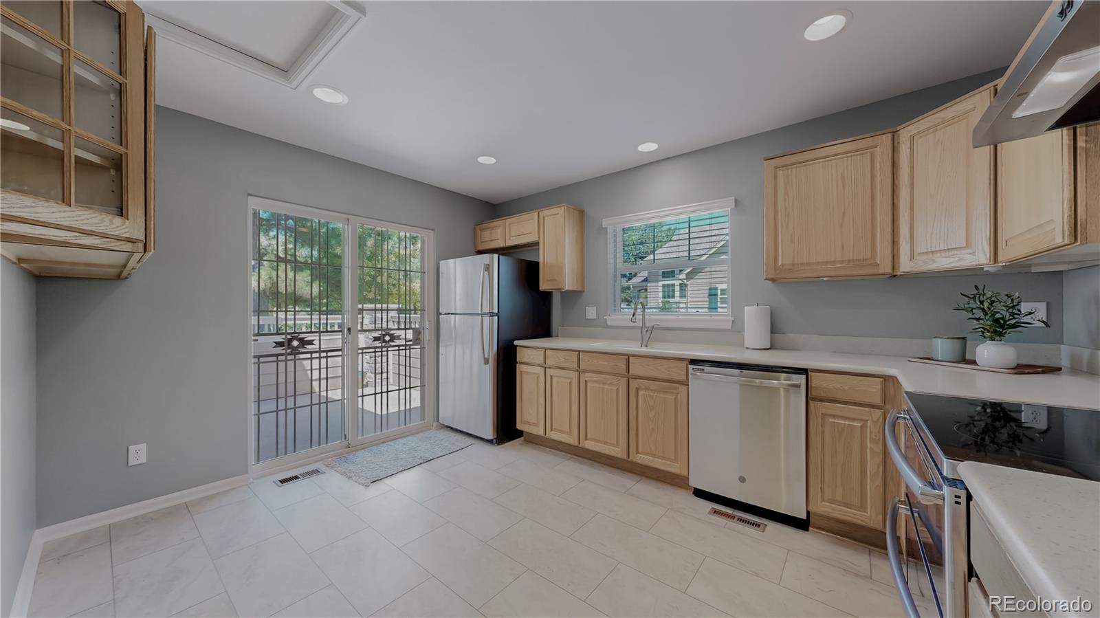 MLS Image #9 for 10112  grove loop a,westminster, Colorado