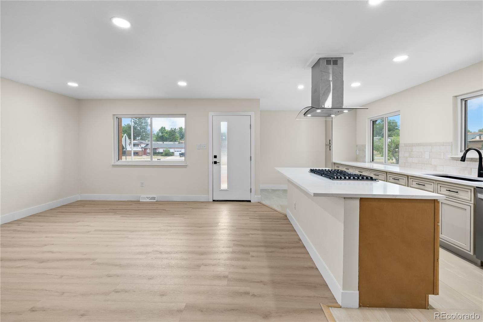 MLS Image #12 for 1269  coronado parkway,denver, Colorado