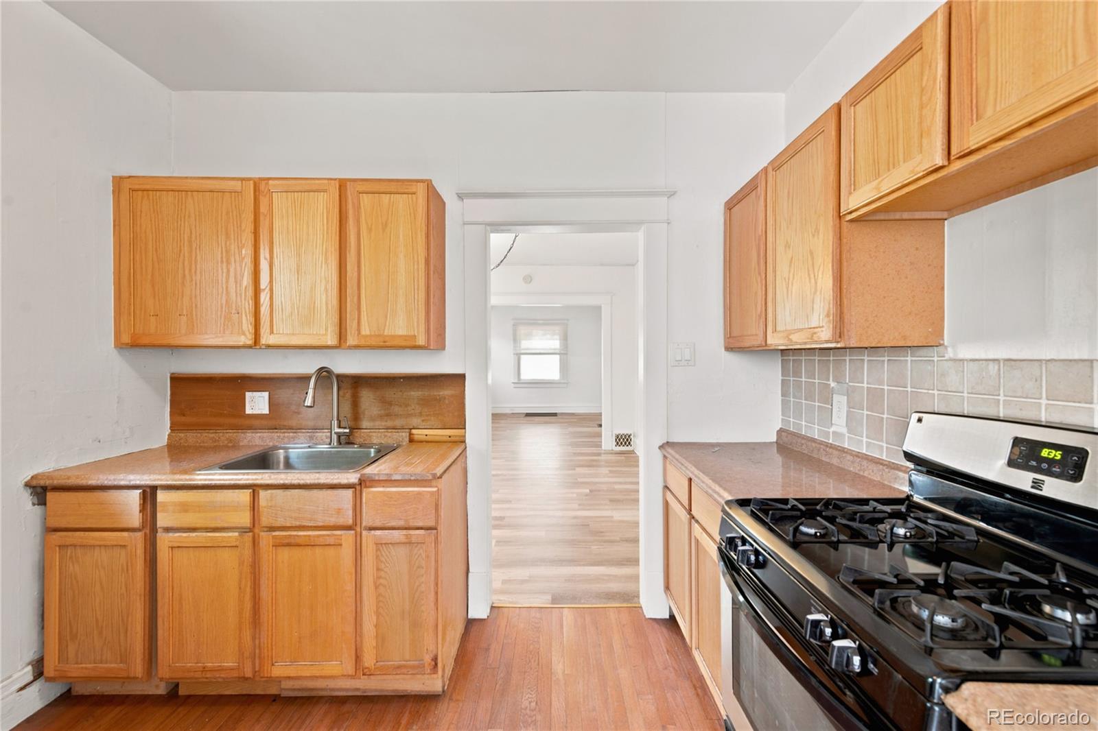 MLS Image #11 for 1100 s josephine street,denver, Colorado