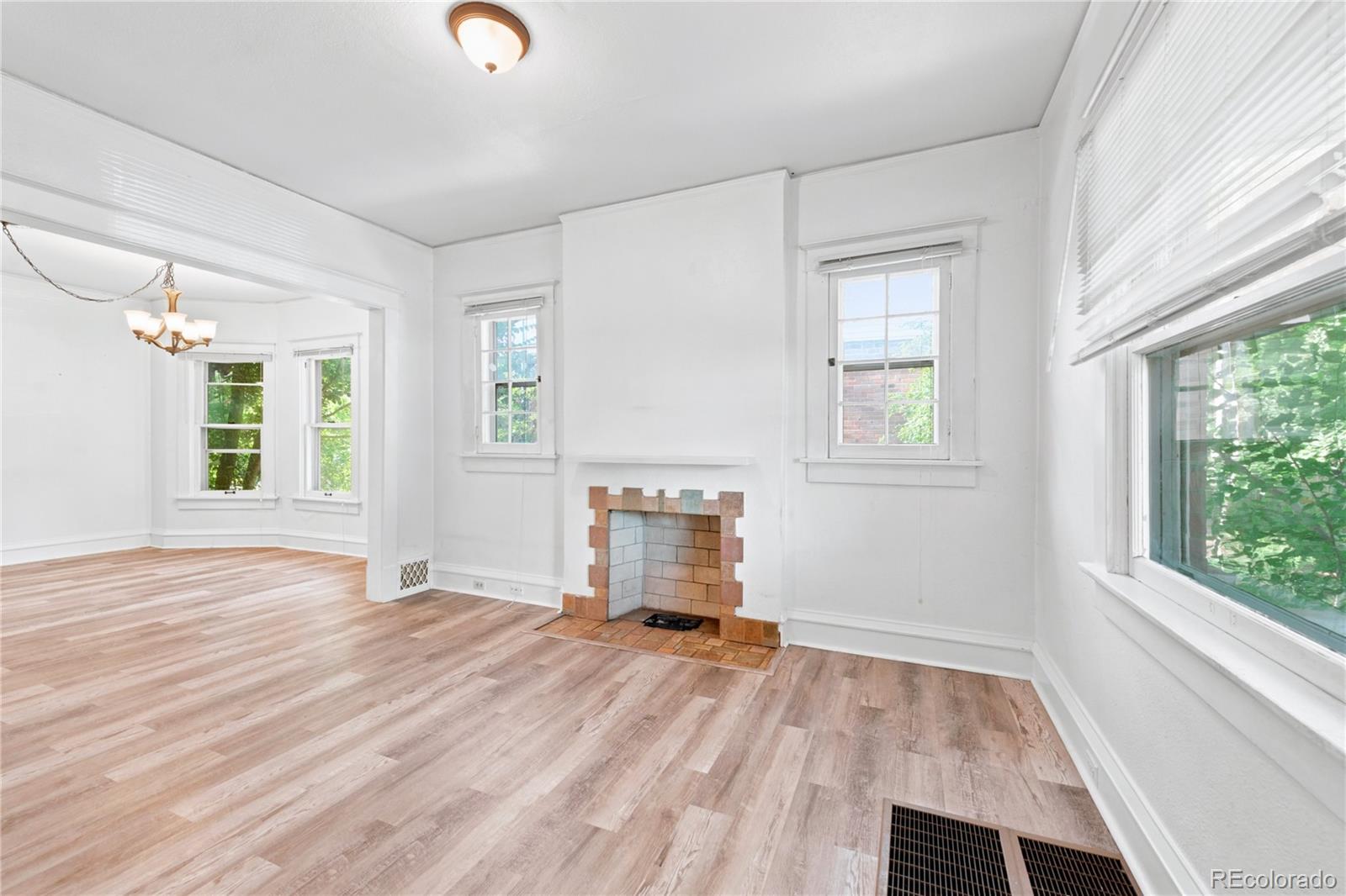 MLS Image #4 for 1100 s josephine street,denver, Colorado