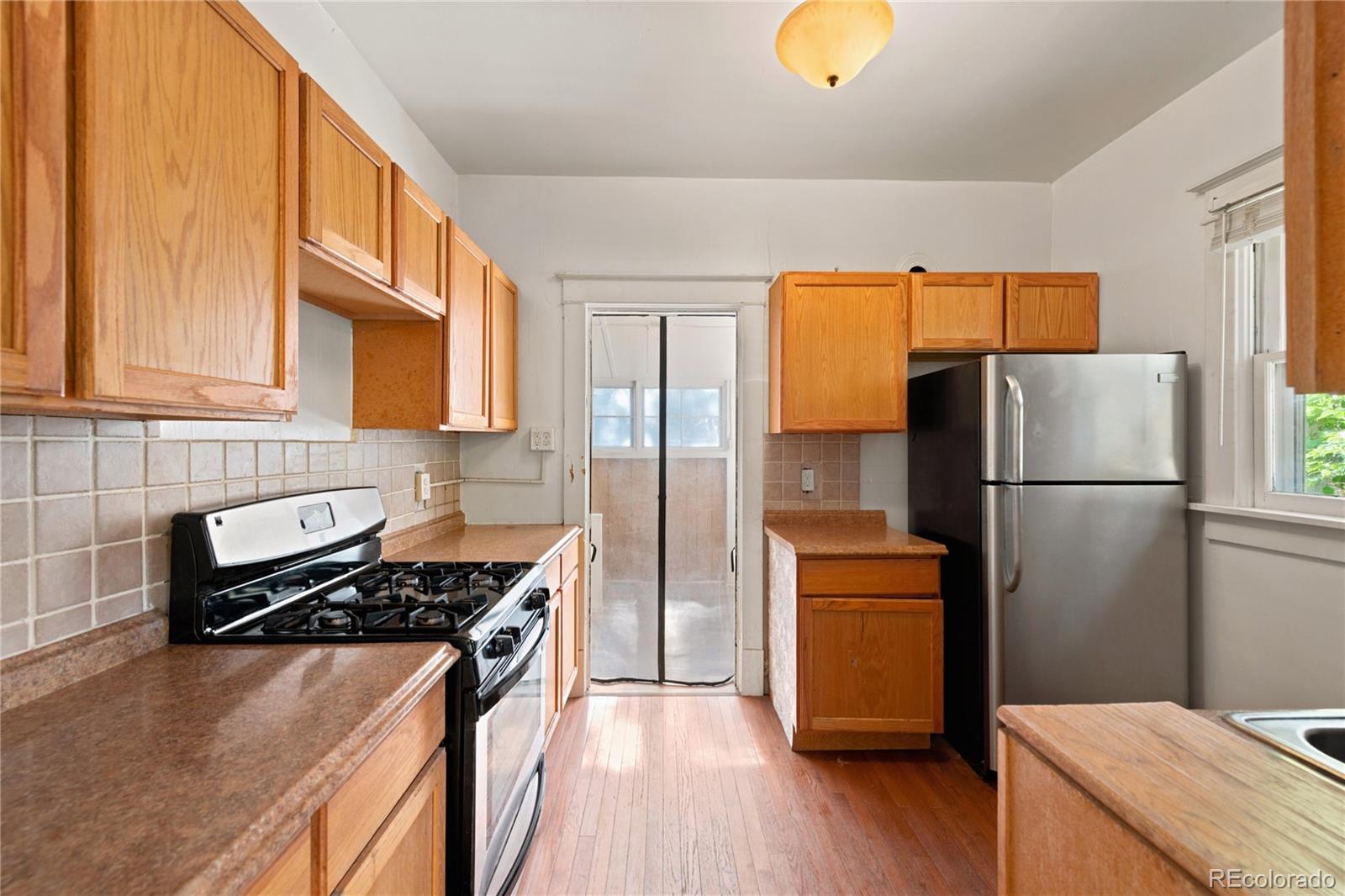 MLS Image #9 for 1100 s josephine street,denver, Colorado